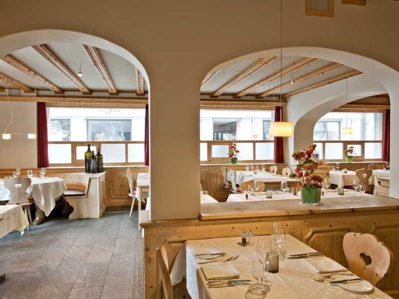 Hotel Donatz Samedan Exterior photo